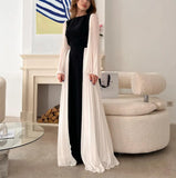 Women's New Round-Neck Loose Long-Sleeved Elegant Black And White Folded