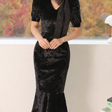 Temperament V-Neck Short-Sleeved Velvet Dress Woman 2025 Spring And Summer New Retro Hepburn Bubble Sleeve Long