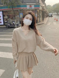 Vintage Sweet V-neck Wool Sweater and Pleated Mini Skirt Folds Two Piece Sets Womens Festival Outifits Winter 2023