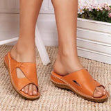 Slippers Women's Spring And Summer New Slopes And Exterior Wearing Retro Hollow Sandals Drag Lady Casual Breathable