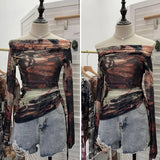 Graffiti-Printed Shoulder-Threin Mesh Long-Sleeved Blouse Side Drawstring Tethered With Slime T-Shirt