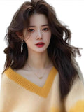 V-Neck Gradient Knitted Jersey Woman 2025 New European Top Temperament Loose Soft