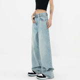 Vintage Light Wash Baggy Boyfriend JeansOutfit