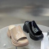 And Fish Mouth Slippers Women 2025 Summer New Patent Pine Cake Small Man Wearing A Word Cold Slippers