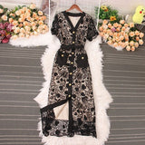 New Sweet Female Taste Lace High-End Buckle Pocket Royal Sister Dress Goddess Temperament To Take Pictures