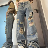 Faded Boyfriend Fit Frayed Ripped JeansOutfit