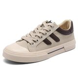 The Autumn Of 2025, The Fashion Trend Of New Men's Shoes Is Full Of Casual Men's Shoes With Low Help Small Flat-Bottomed Breathable Board