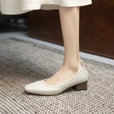 Spring And Summer New Small Heels Simple Lady Temperament Soft Leather Do Not Sharpen The Tip Of The Single Shoe Low Heel High
