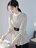 2025 New French Design Sense Commuting Temperament In The Long Black And White Stripe Waist Shirt