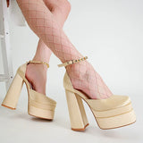 Summer Chunky Heel Hollow SandalsOutfit