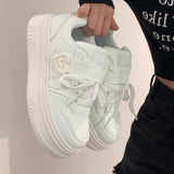 Little White Shoe Woman 2025 New Winter Velcro Sticky Fashion Student Flat Shoes With
