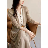 Autumn Suit Hit Fake Two V-Neck Knitted Cardigan / Actually Tight Waist Half-Dressed