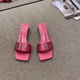 Female Summer Wear Web Celebrity Ins Tide 2025 New Simple Fashion Flat Small Sweet Wind Girl Heart