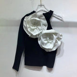 Babes In Autumn 2025 New Fashion High-End Design Sense Splicing Flowers To Repair Knitted Tops For