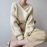 Korea Dongdaemun Autumn And Winter New Temperament Simple V-Neck Cross-Design Sense Loose Knitted