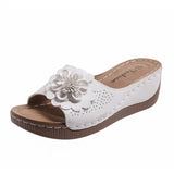 Slopes And Slippers Women 2025 Summer New Hollow Explosion Sandals Women Lightly Wear