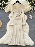 And Autumn Temperament Three-Dimensional Flowers V-Neck Long-Sleeved Knitted Dress