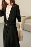 Autumn Suit Hit Fake Two V-Neck Knitted Cardigan / Actually Tight Waist Half-Dressed
