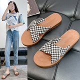Red Flat Bottom Fashion Cool Slippers Women 2025 New Summer New INS Tide Thick Bottom Outside Wearing Hot Beach